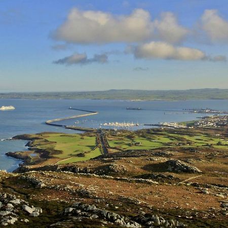 Ynys Lawd, Holyhead Marina Leilighet Eksteriør bilde