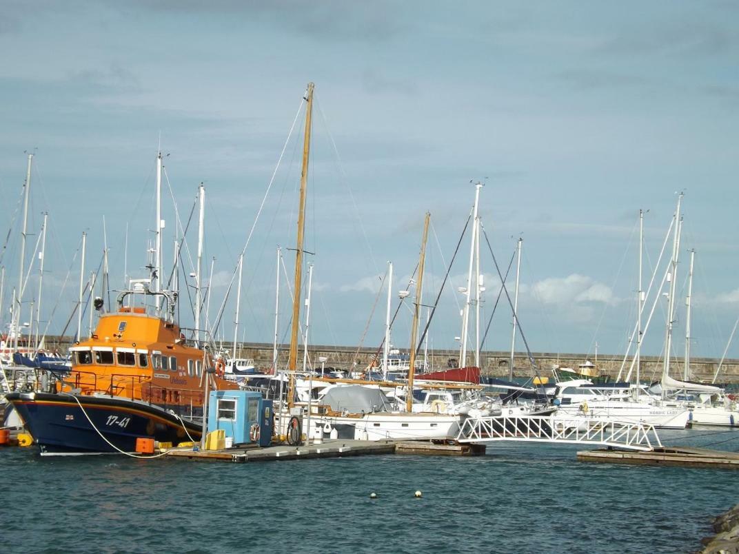 Ynys Lawd, Holyhead Marina Leilighet Eksteriør bilde